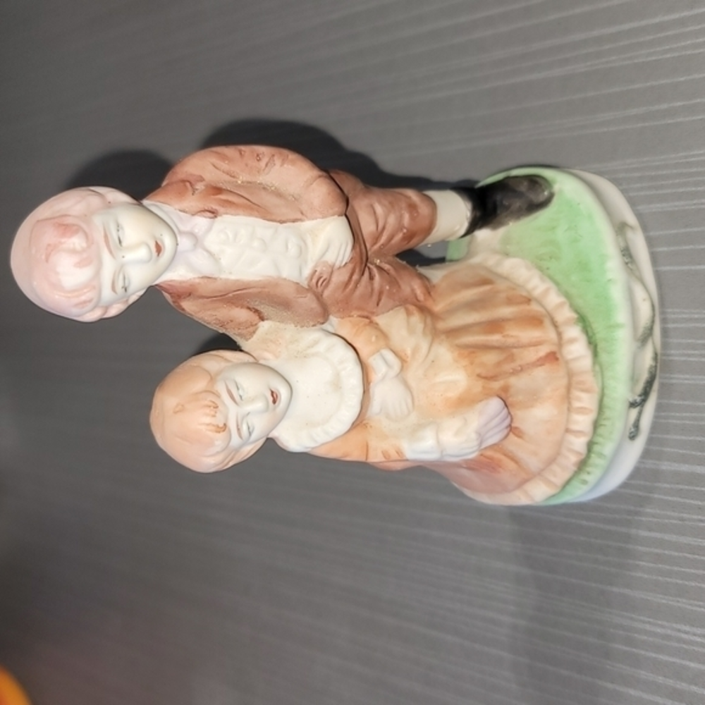 VTG Porcelain Colonial/18th Century Courting Couple Figurine. "B" Stamp Mark.